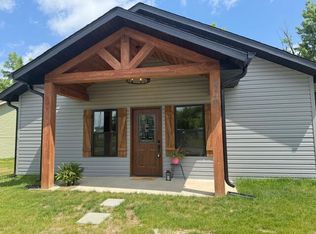 429 E South St, Mountain Grove, MO 65711