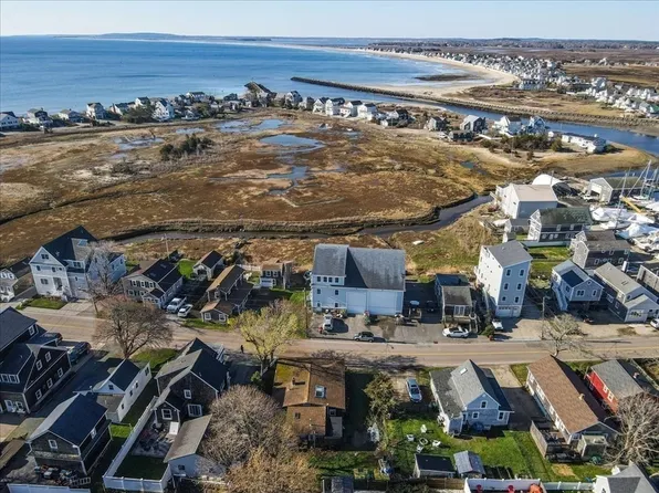 64 Central St, Marshfield, MA 02050