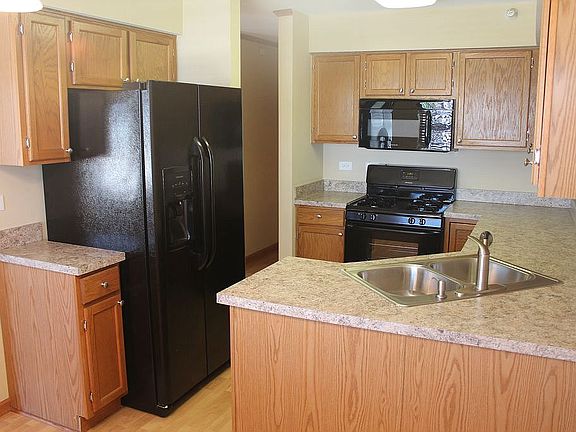 2nd image of 1277 Orleans Dr #1277