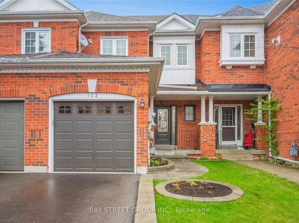 162 Denise Cir, Newmarket, ON L3X 2J9