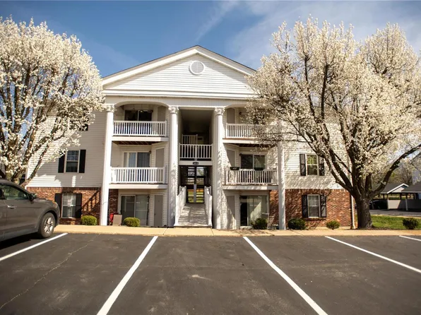 16518 Victoria Crossing Dr Unit H, Grover, MO 63040