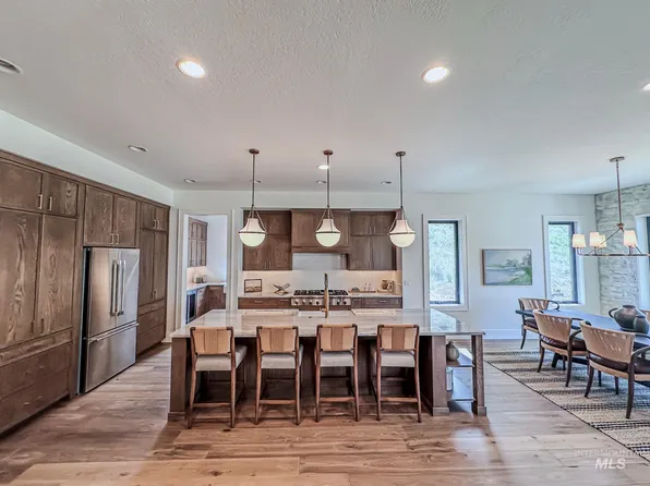 11071 N Elk Ridge Way, Boise, ID 83714