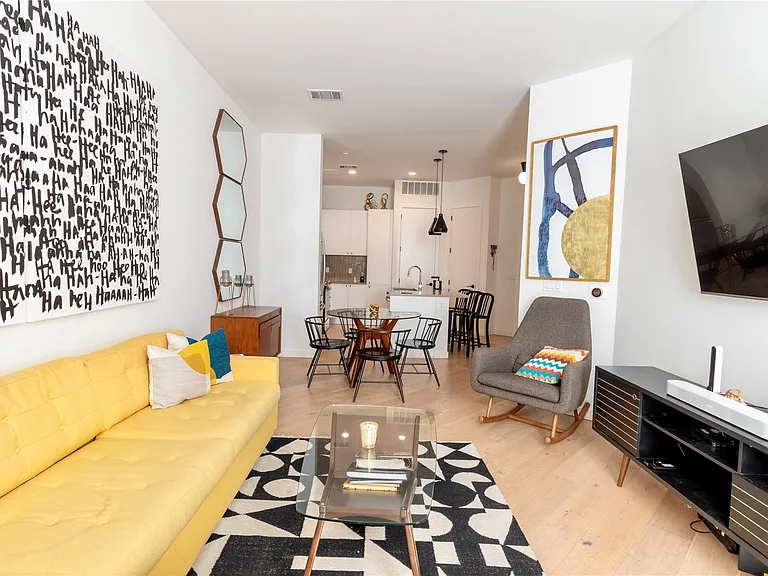 800 Embassy Dr #115 — Photo 2