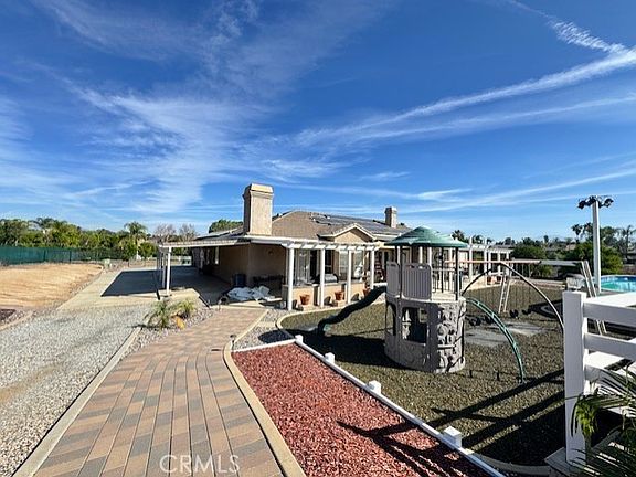 5th image of 18063 Twin Lakes Dr