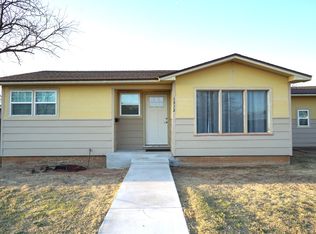 1312 E Lons St, Brownfield, TX 79316
