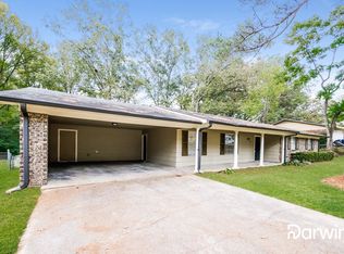 1217 Pineview Dr, Clinton, MS 39056