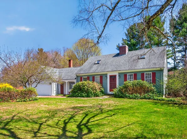 16 Mast Road, Falmouth, ME 04105
