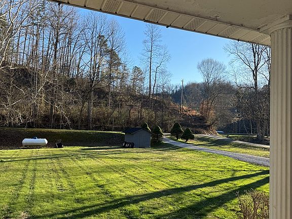 5th image of 6481 Rockcastle Rd