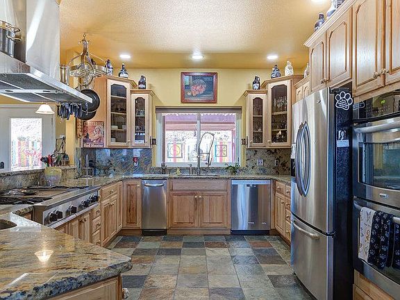 3rd image of 2113 Oak Valley Dr