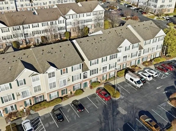 228 Windmill Ct, Lopatcong Twp., NJ 08865