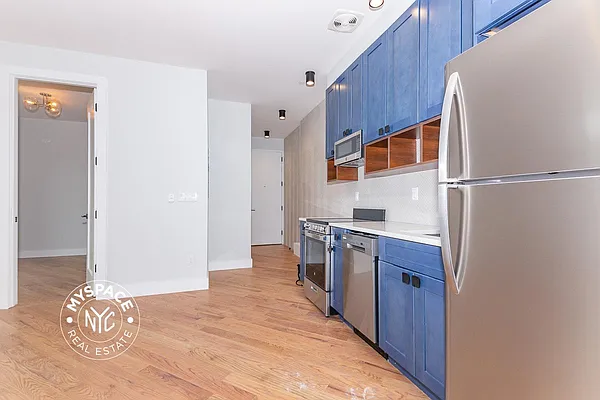 Rented by MySpaceNYC | media 11