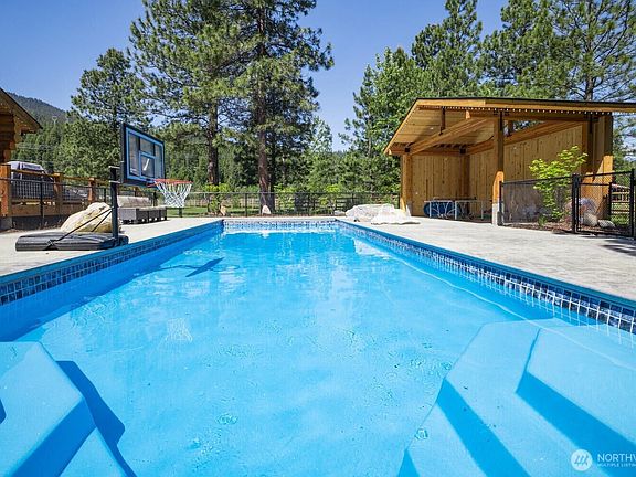 3rd image of 18135 River Road