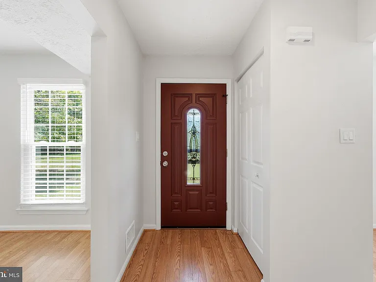 E Rosecroft Village Cir — Photo 4
