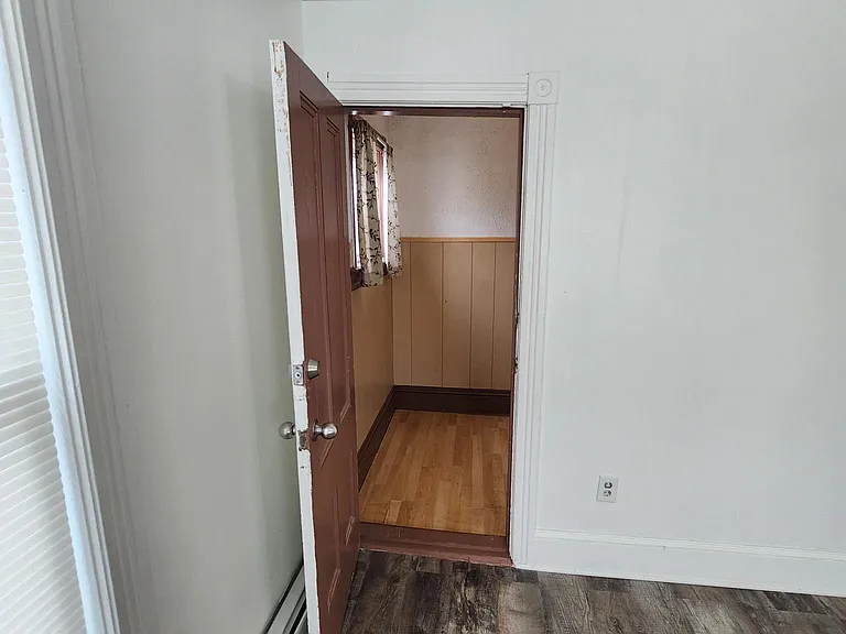 37 Watson St #2 — Photo 7