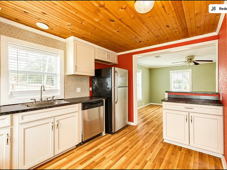 2408 Shanks Rd — Photo 12