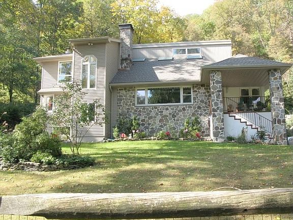 4 BR,4 BTH COL, 3.5 ACRES