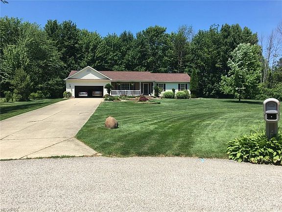 2nd image of 3001 Dawn Dr