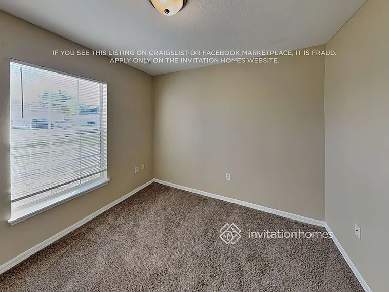 530 Peace Dr — Photo 14