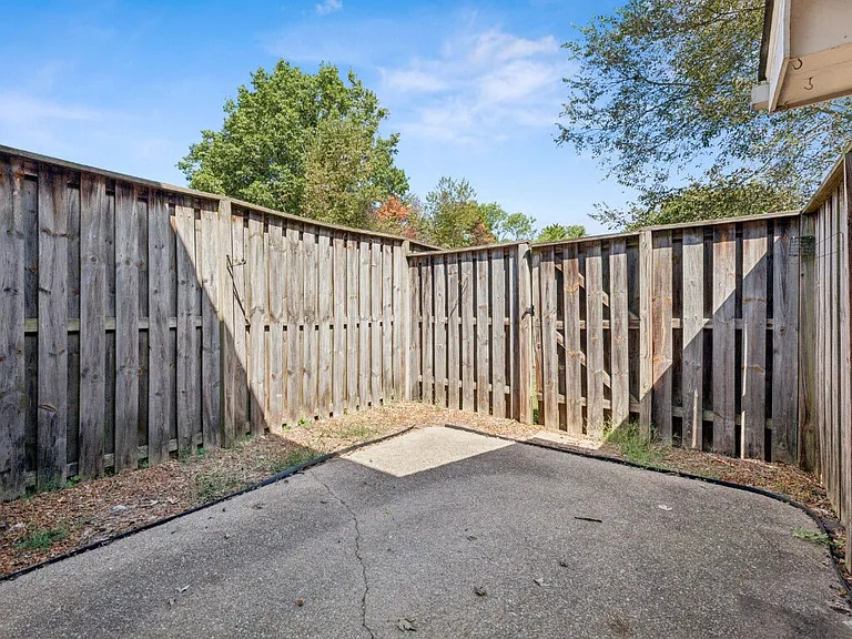 Davis Park — Photo 13