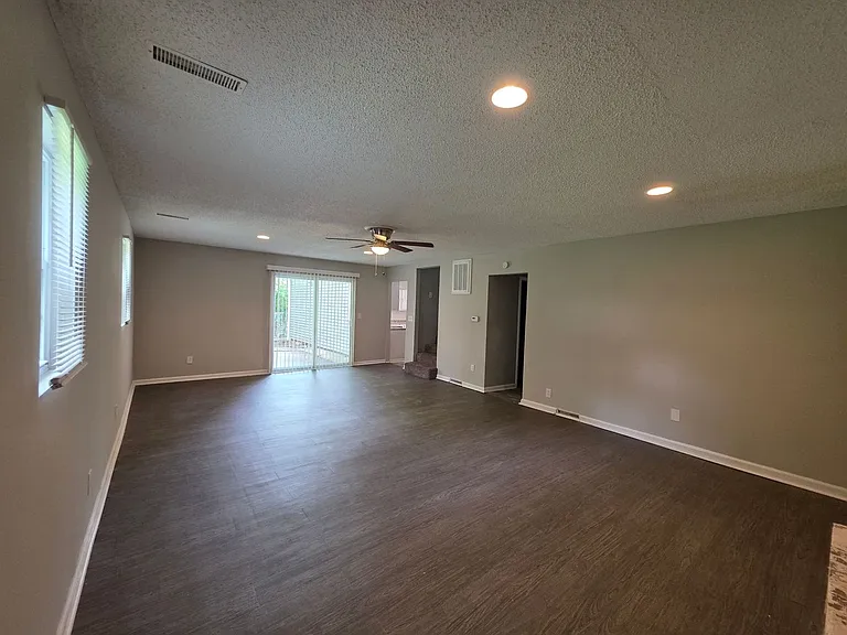 11306 Ditman Ave — Photo 7