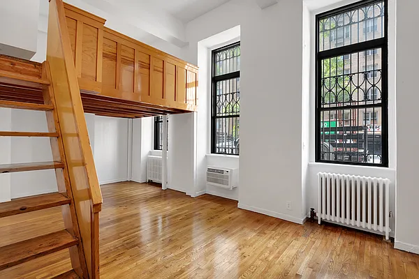 Rented by Compass | media 2