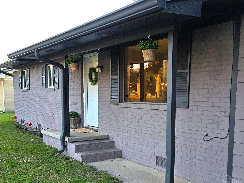1st image of 763 N 79th Ave