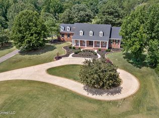 1594 Victoria Rd, Byhalia, MS 38611