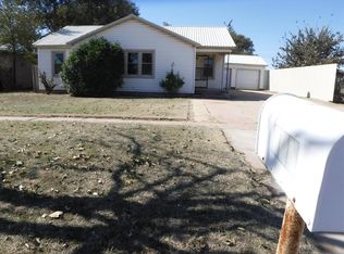 606 SW 8th St, Seminole, TX 79360