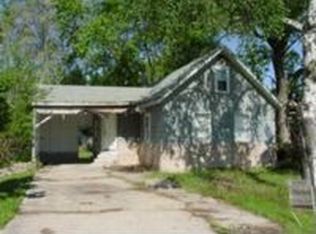 330 Wooster, Capron, IL 61012
