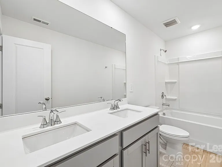 1852 Wrenley Dr — Photo 25