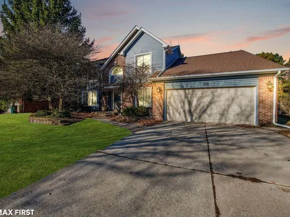 4141 Morningdale Dr, Troy, MI 48085