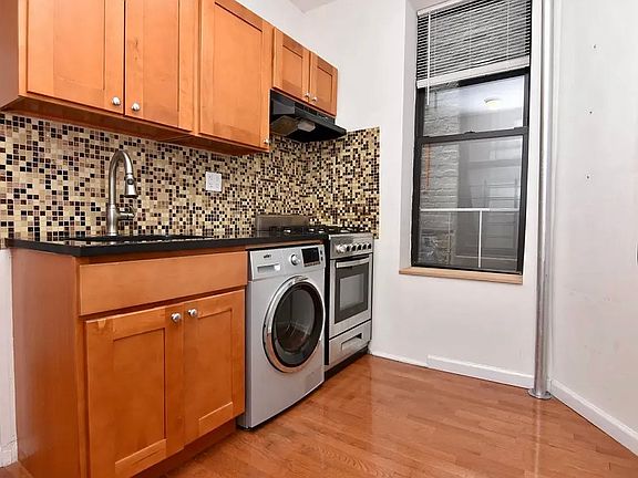 3rd image of 138 W 133rd St #3C