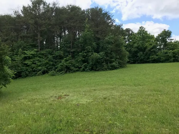 Battlefield Dr, Dandridge, TN 37725