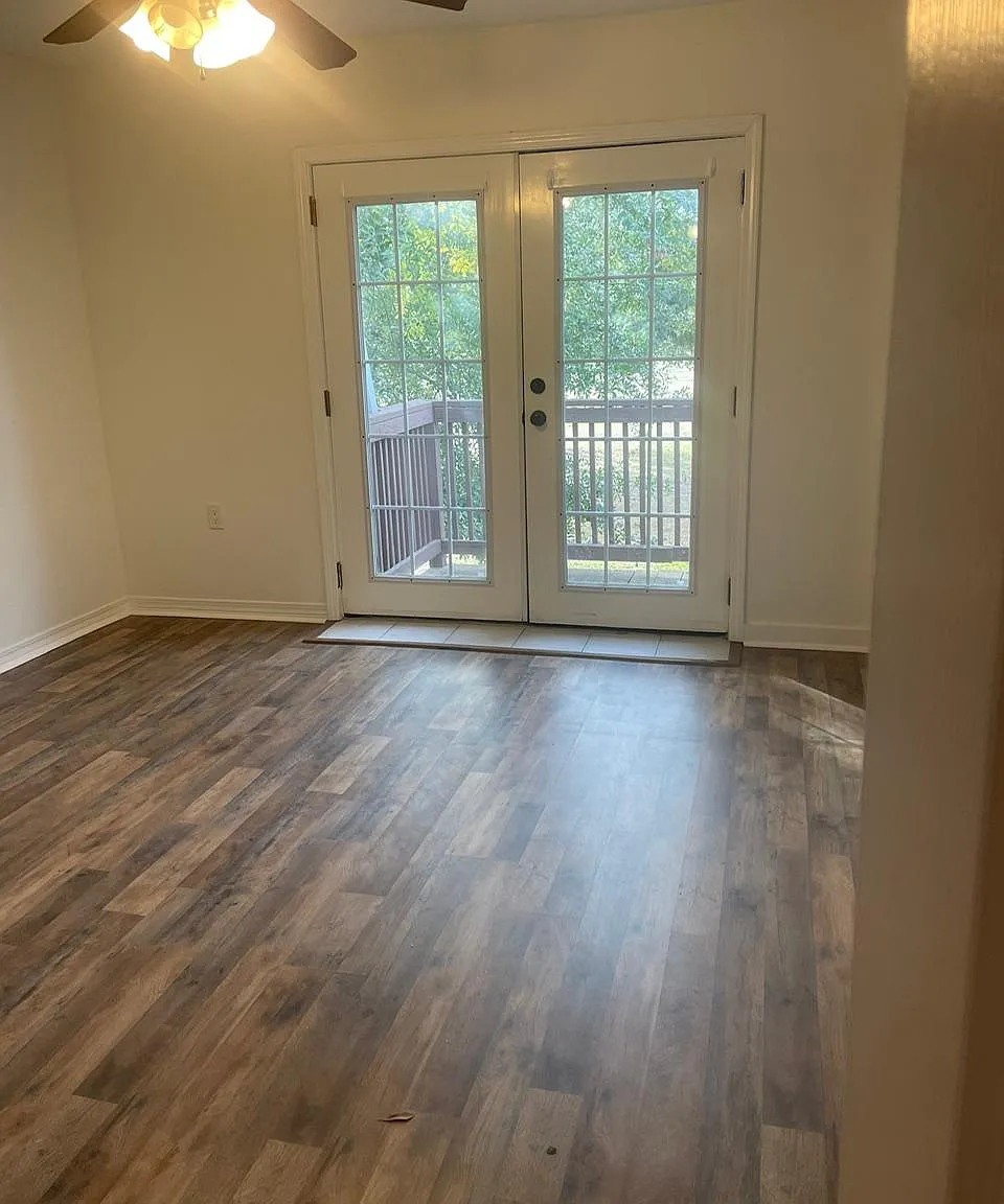 2 bed, 1.5 bath, $1,275 — Photo 4