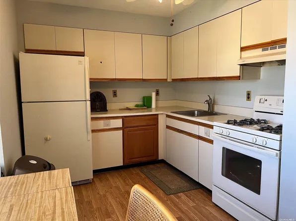 2 Cypress Court #2, Selden, NY 11784