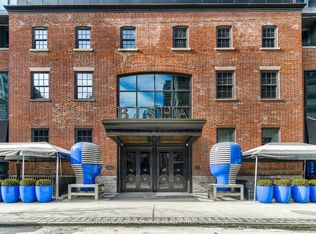88 Blue Jays Way UNIT 1607, Toronto, ON M5V 0L7
