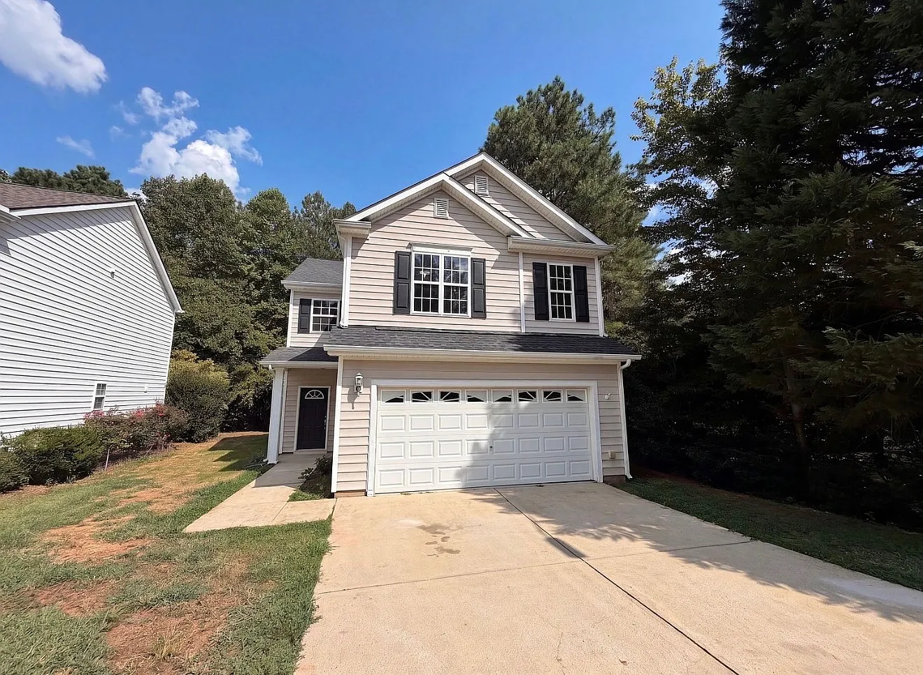 3 bed, 2000 sqft, $2,715 — Photo 3