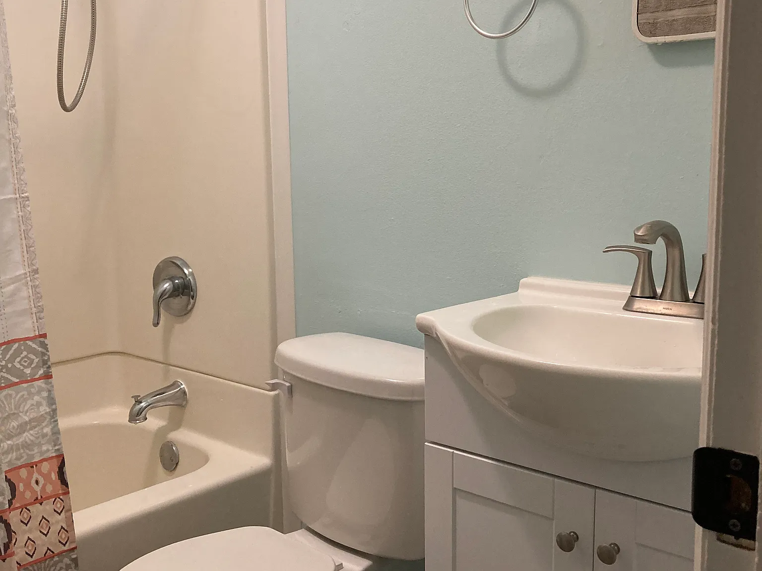 2 bed, 720 sqft, $1,300 — Photo 4