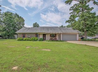 18305 Macarthur Dr, North Little Rock, AR 72118