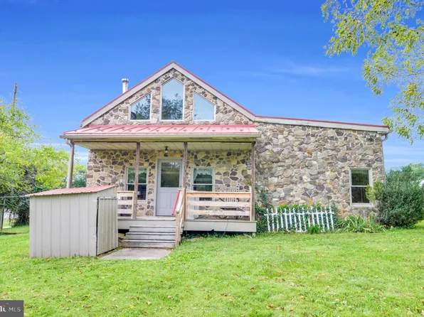3390 Mountain Rd, Hamburg, PA 19526