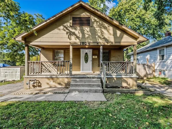 1926 S Evanston Ave, Independence, MO 64052