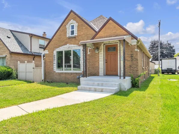 2215 West Oklahoma AVENUE, Milwaukee, WI 53215