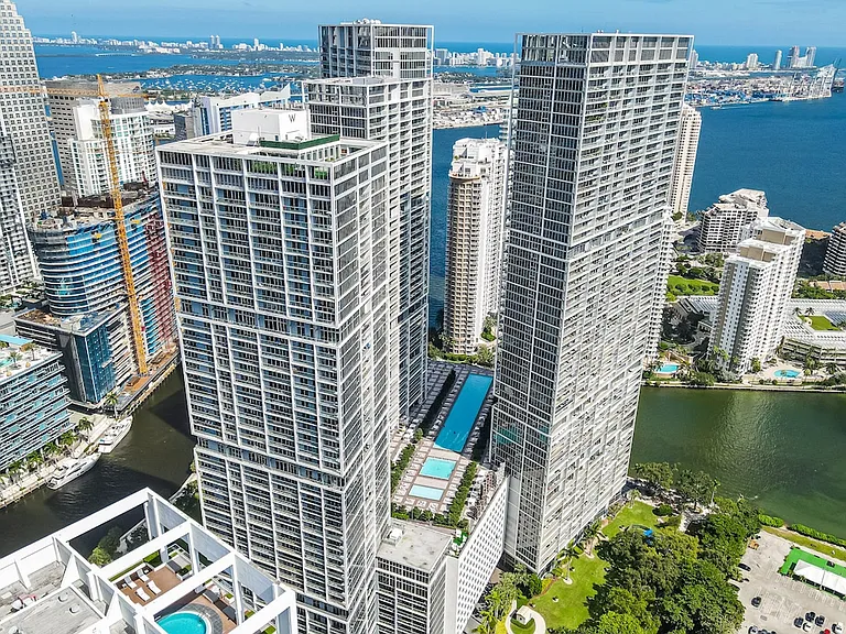 609 Brickell Ave #ID1540499P — Photo 23