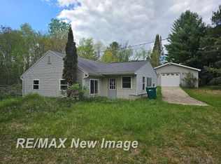 1512 Hay Rd, Beaverton, MI 48612