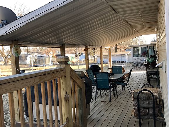4th image of 124 Hogan Ave