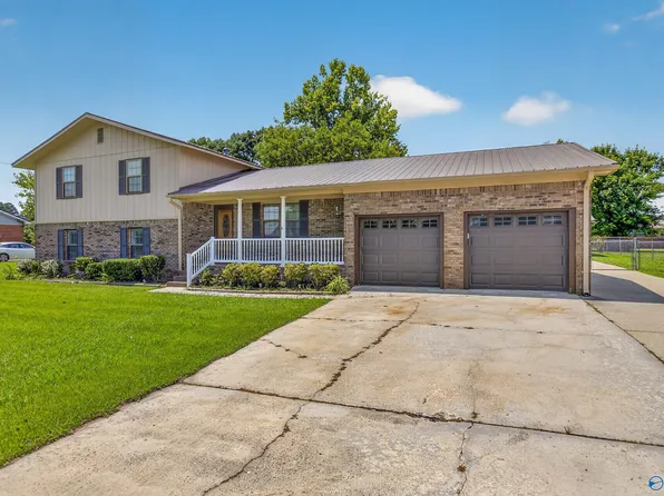 203 Hannah Ave SE, Attalla, AL 35954