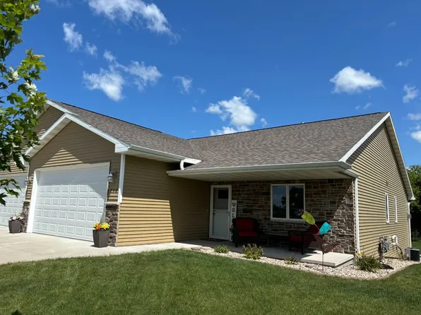 806 S Lincoln St, Hortonville, WI 54944