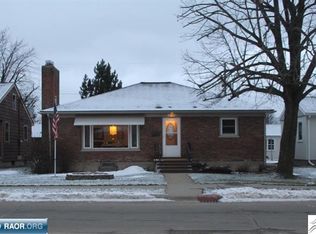 809 8th St S, Virginia, MN 55792