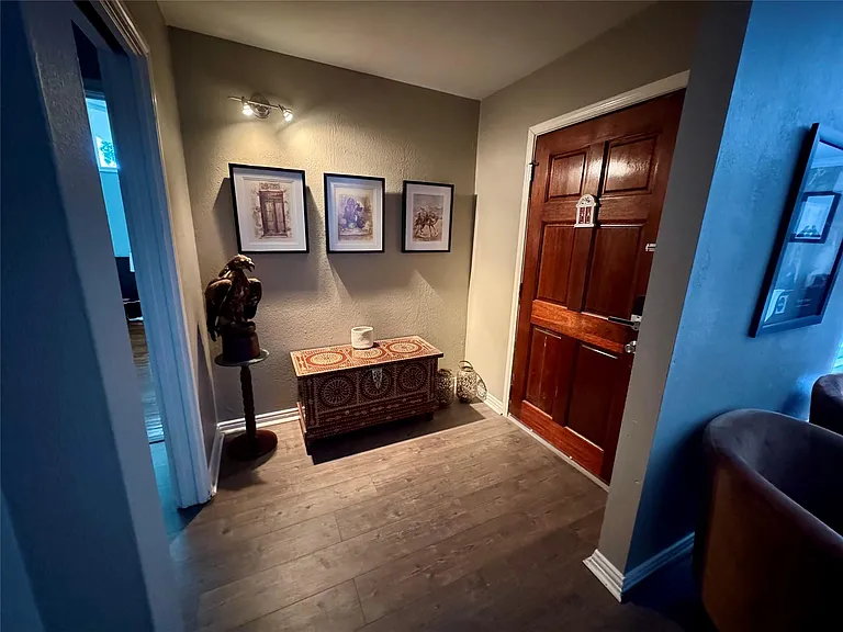 5218 Willowbend Blvd — Photo 2