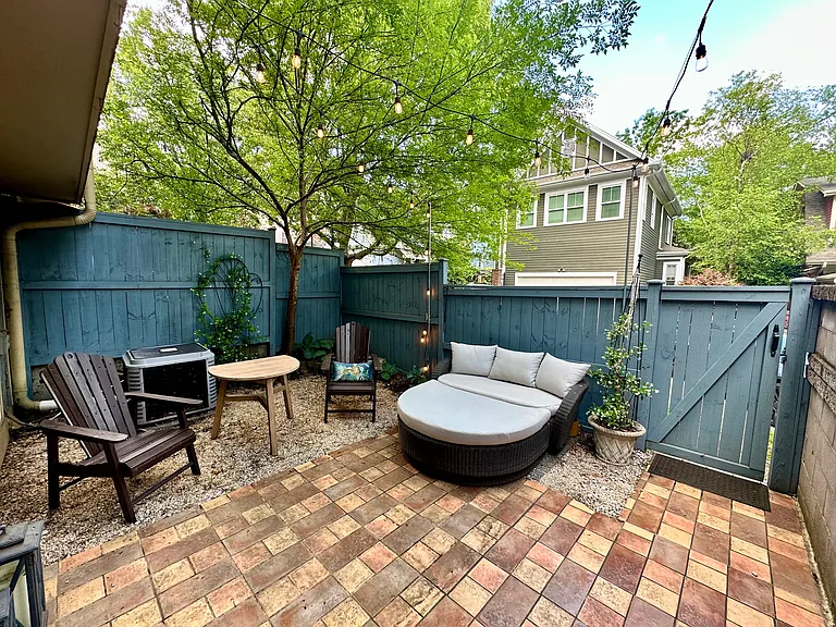 922 Garden District Dr — Photo 20